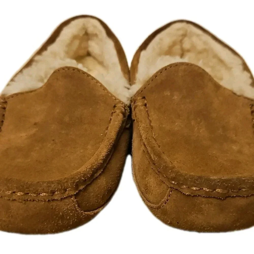 UGG Kids Ascot Chestnut Suede Moccasin Slippers Loafer, Size 2